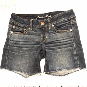 American Eagle size 4 stretch jean shorts